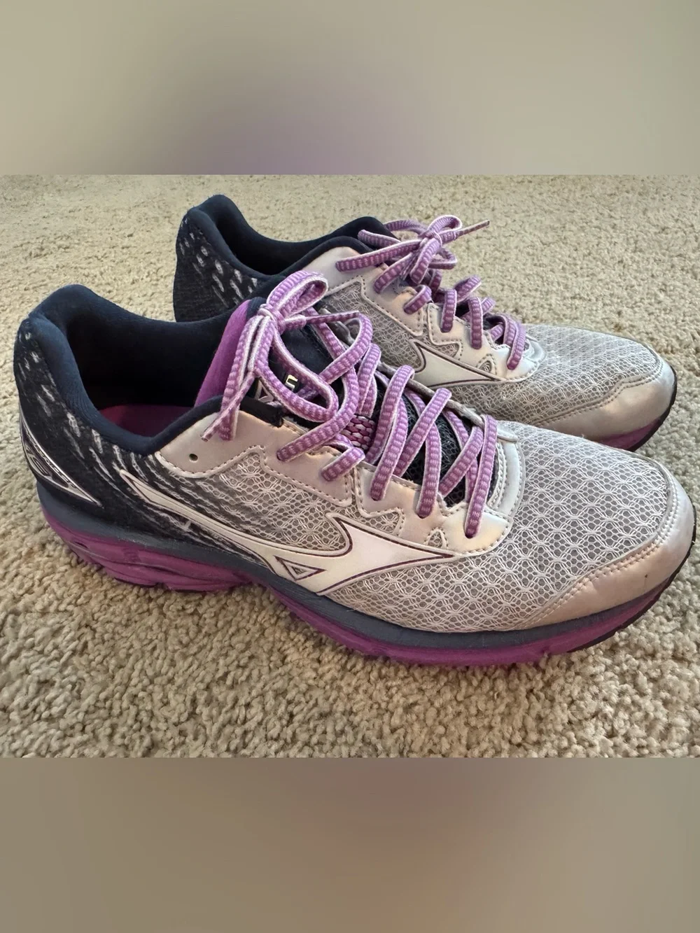 Mizuno Women's Silver and Purple Athletic Running Shoes